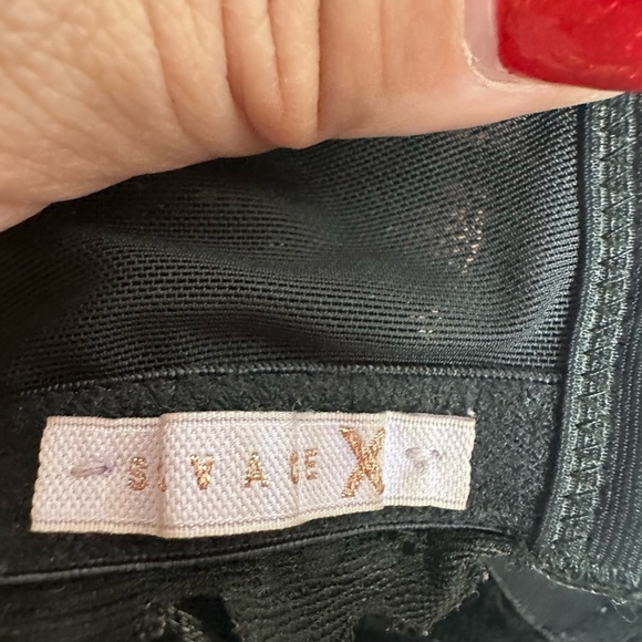 Savage X Fenty Womens Black lace Bra Size 38DDD (F) - Picture 9 of 11